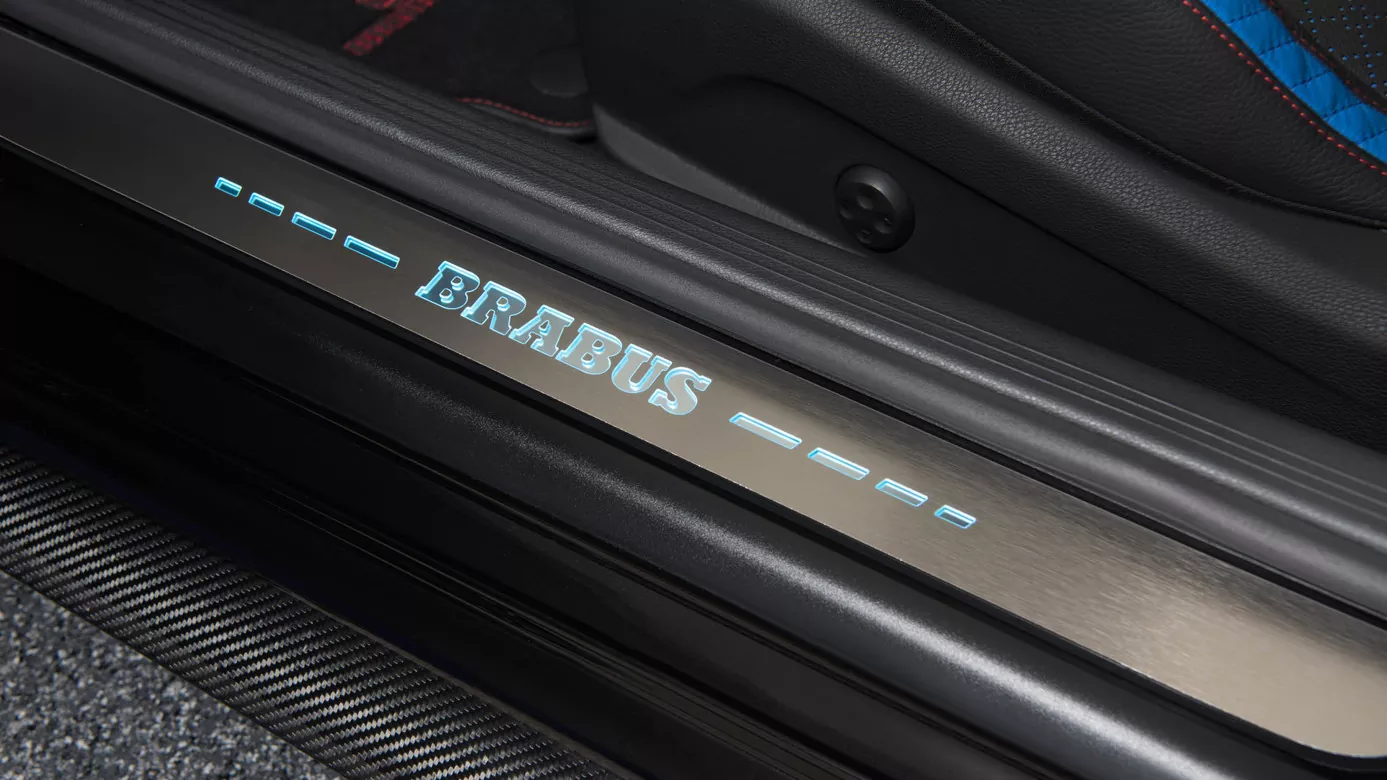 A205 350 00 1387x780