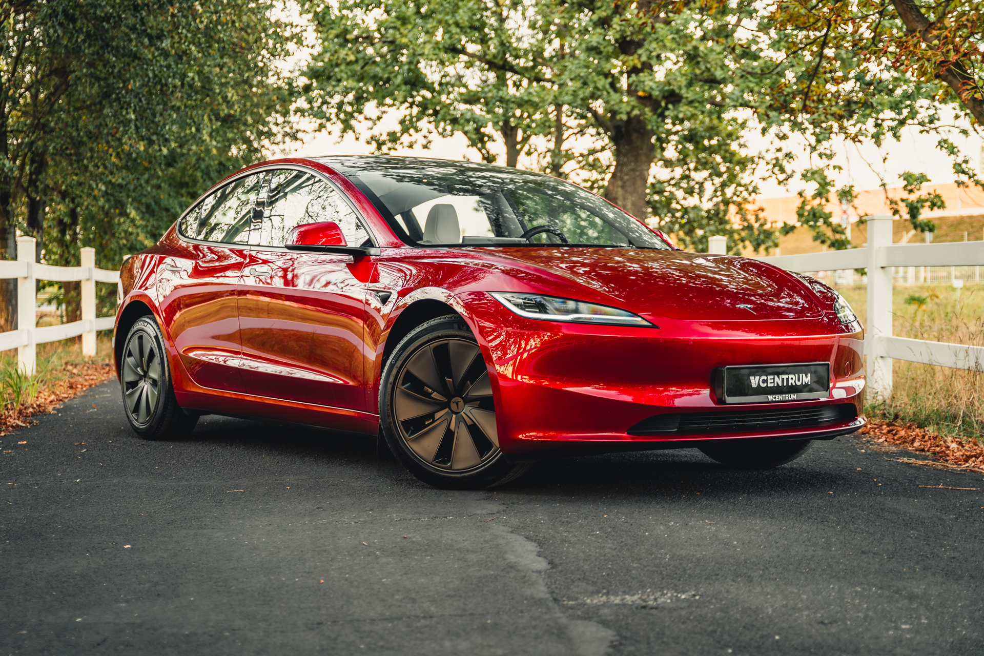 Tesla Model 3 - wynajem Warszawa